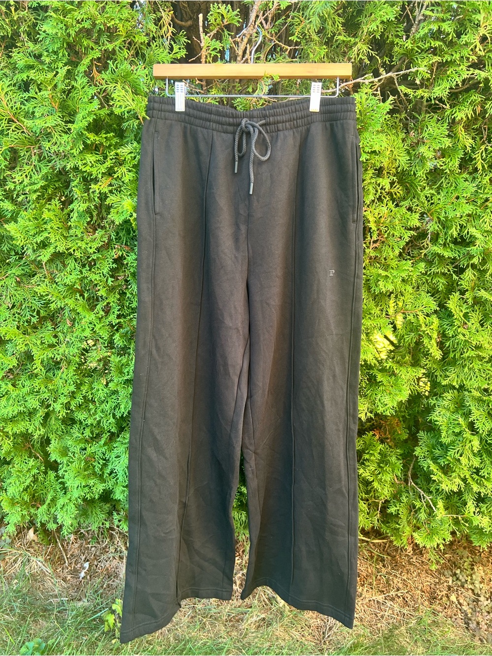 PINK Victoria's Secret Black Wide-Leg Drawstring Sweatpants